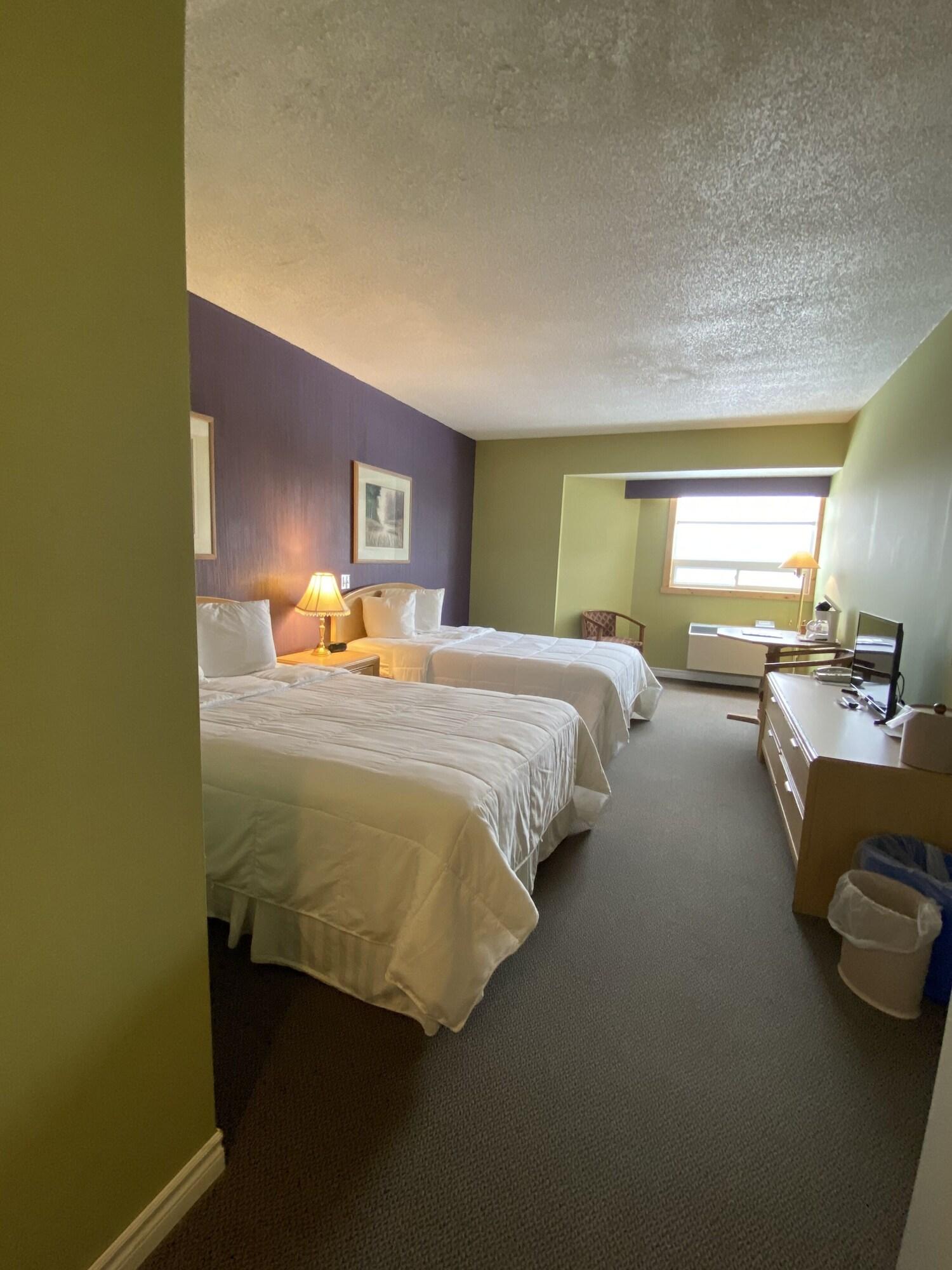 Riverside Resort And Conference Centre French Village エクステリア 写真