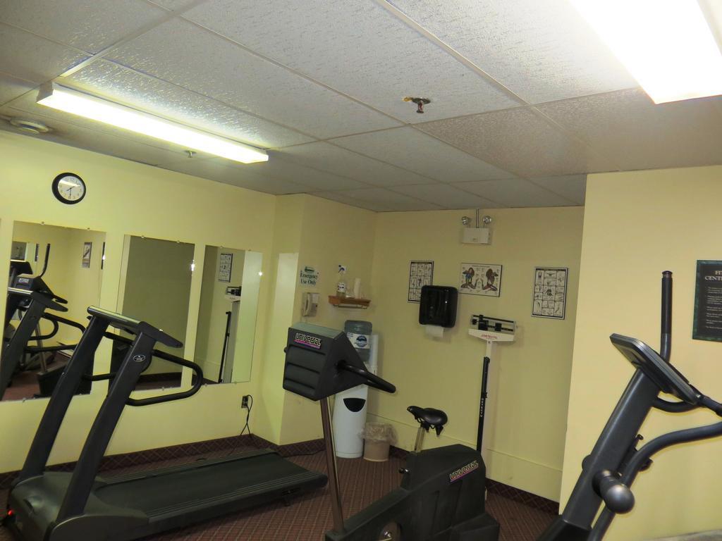 Riverside Resort And Conference Centre French Village エクステリア 写真