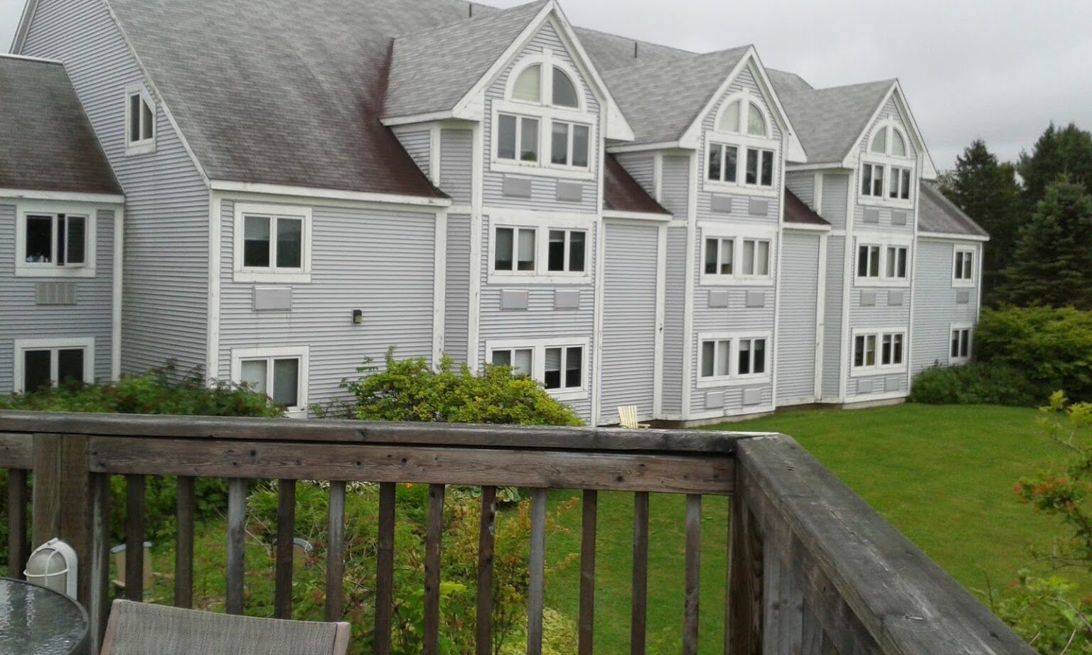 Riverside Resort And Conference Centre French Village エクステリア 写真